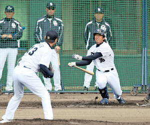 小笠原、岩瀬から竜1号復活アピール