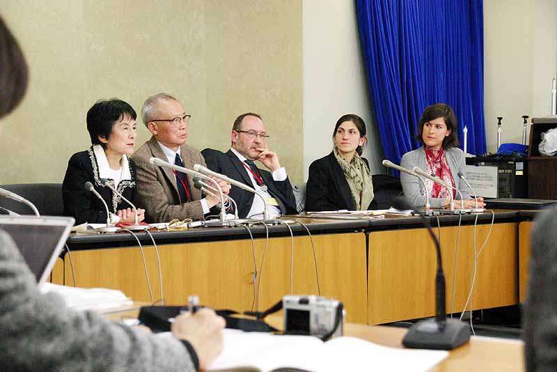 【厚労省】HPVワクチン副反応問題、再開結論は報告書待ち