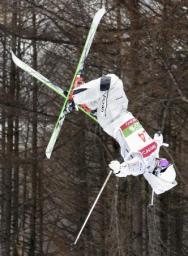 星野純子6位、上村愛子は棄権…モーグルW杯