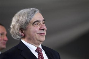 米国産原油の輸出解禁、石油業界内での議論必要=エネルギー長官