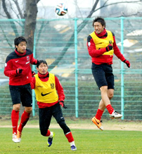 浦和横断幕「日本人以外お断り」 村井C、差別意図なら厳正に対処