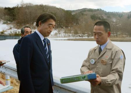 農業用水、国費で除染 復興相が発表