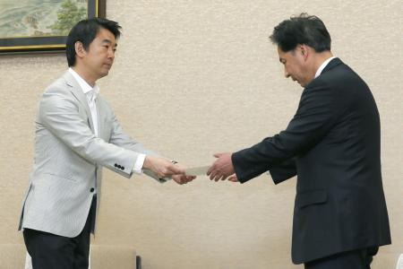 都構想反対派の排除要請…法定協会長に橋下市長