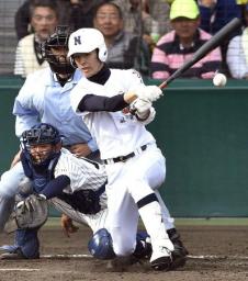 佐野日大・田嶋が３試合連続で完投勝利！延長戦を制し４強／センバツ