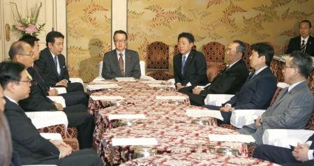 国民投票法改正案、与野党8党が正式合意