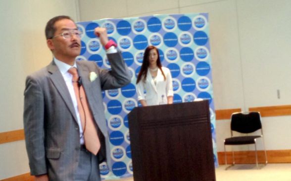 ビッグローブ、「ほぼ」が付かないスマホを7月投入、さらにウェアラブル端末も