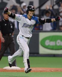 日本ハムが陽、西川の連打でサヨナラ勝ち