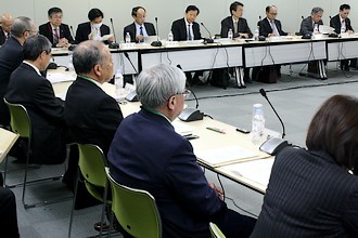 掛け金を1万6000円に減額=出産の脳性まひ補償で-社保審部会