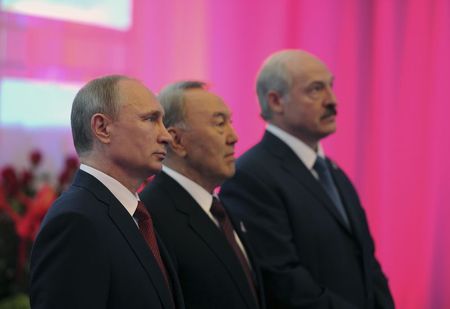 ロシア、旧ソ構成国とユーラシア経済同盟を正式発足-米欧対抗