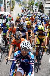 ツール・ド・熊野が開幕 華やかにパレード