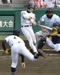 三重が初のベスト４進出、沖縄尚学の“琉球のライアン”山城攻略