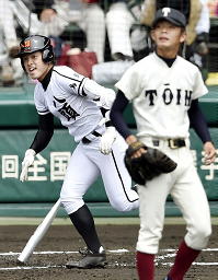大阪桐蔭、日本文理が４強＝敦賀気比、三重も準決勝へ－高校野球