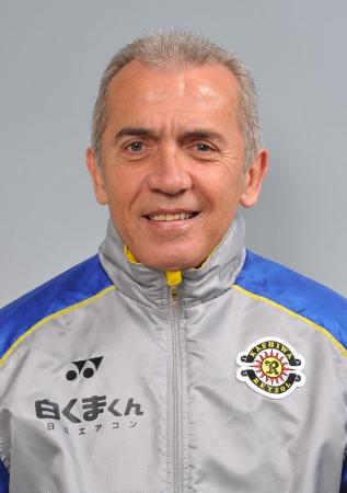 柏ネルシーニョ監督が今季限りでの退任を発表「レイソルで仕事ができて良かった」