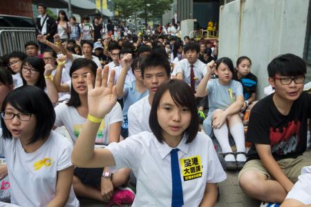 「未来を奪い返す」 香港で高校生1200人が授業ボイコット 選挙制度めぐり反発広がる