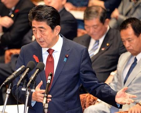 【衆院予算委】安倍首相、基地負担軽減を強調「辺野古への移転は一部のみ」