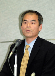 ノーベル賞中村さんが喜びの会見 「ＬＥＤで省エネを」
