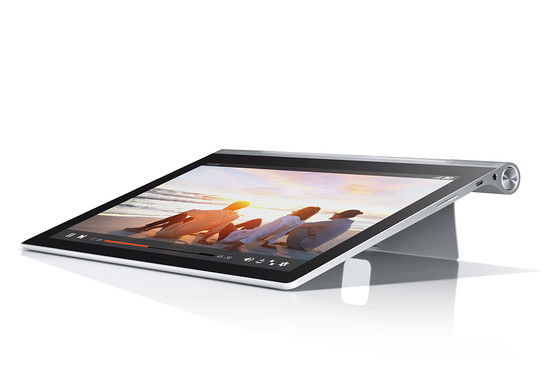 レノボ・ジャパンが新型ノートＰＣ 「ヨガをイメージ」して変形・回転自在に