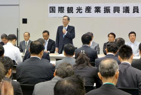 カジノ法案、日本人利用には資格要件設定