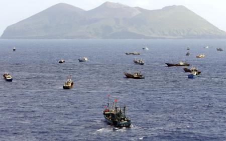 サンゴ漁船205隻、小笠原・伊豆諸島行き来? 2014年11月04日 21時43分