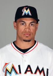 スタントンが史上最高額へ マーリンズと１３年で３７７億円