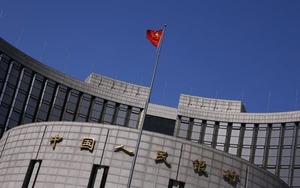 中国人民銀行：政策金利引き下げ、2012年以来－成長てこ入れ