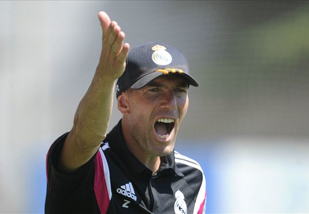 マドリーBの試合で珍事、「お客様の中に審判はいませんか？」