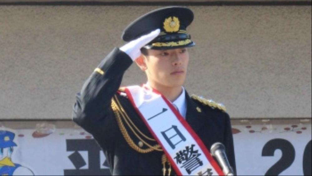 【ロッテ】ドラ２田中、一日署長「（ぼっくりん）初めて見ました」