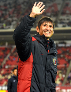 「１７年間、夢のような世界をありがとう」鹿島・中田、引退式であいさつ