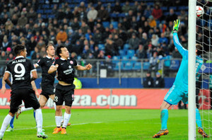 岡崎、今季8点目 「点取り屋」健在 狙い通りの一撃