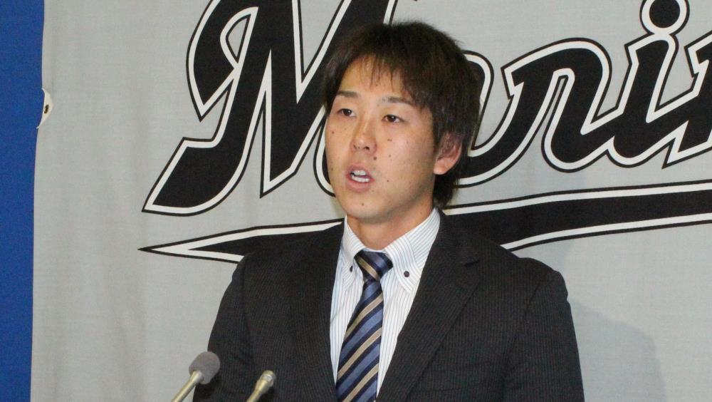 ロッテ・角中が7100万円で更改「目指すは2億円!」