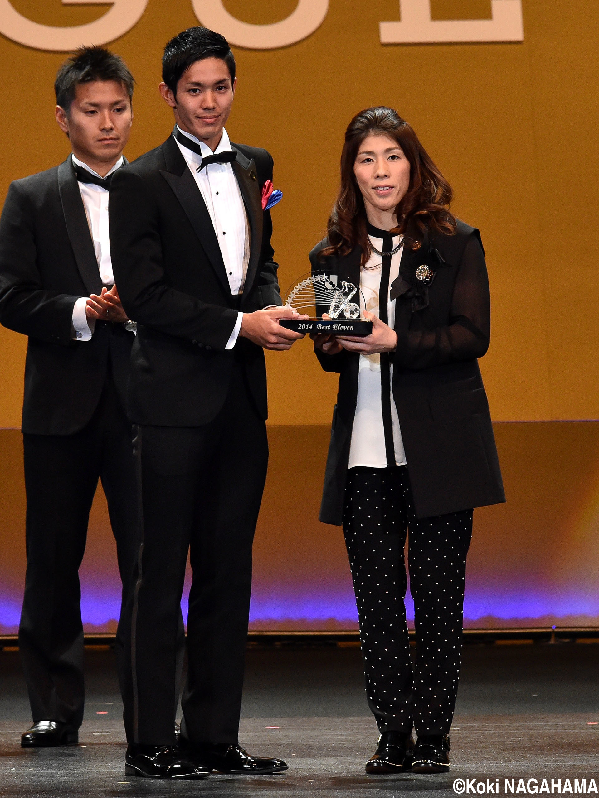 史上初!現役大学生、FC東京・武藤がベストイレブン「皆さんに感謝」