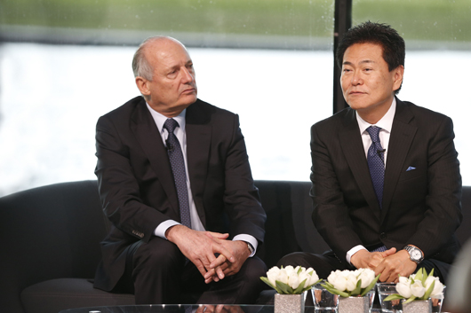 マクラーレン、アロンソとバトン起用