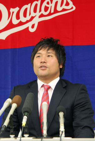 中日・平田、1200万円増 提示額変わらず 契約更改