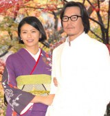 【動画】トヨエツ、足キス「頑張った」 榮倉は赤面でシーン「見れない」