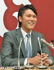 巨人坂本、２億２千万円で更改