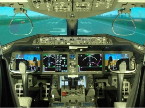 日本航空が500万円のパイロット養成奨学金を設立、しかし2000万円には遠く及ばず