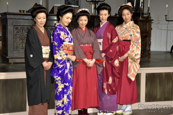 吉高、『花アン』共演者エールに涙声で「みんなヒマなの?」/紅白