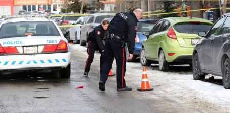 カナダ 新年パーティーで銃乱射 1人死亡6人けが