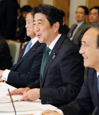 地方創生に1兆円 15年度の自治体財政