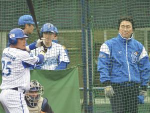 松井氏「奥様への恩返し」 亡き中畑夫人手料理に感謝のDeNA視察