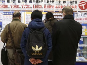 １月の街角景気、現状判断２カ月連続改善 原油安や求人数増で