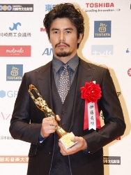 <伊藤英明>緊張しすぎて頭真っ白に 「壇上での記憶ない」