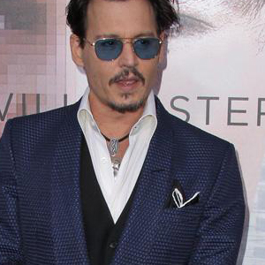 ドタキャンは彼女とヤリまくってたから!? ジョニー・デップ結婚に怒れる日本人記者たち