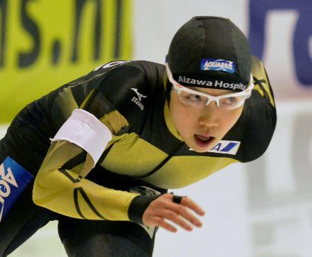 スケート:小平が女子1000m11位 世界距離別