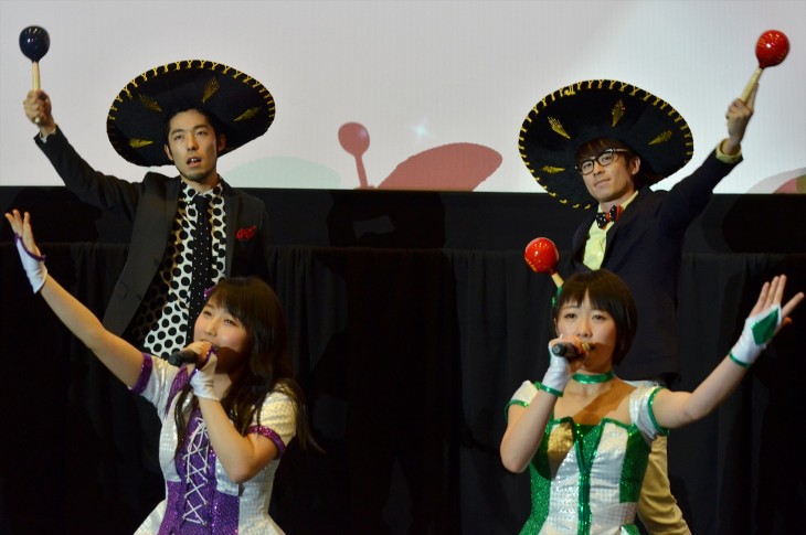 オリラジ、モーニング娘。'15の背後でマラカス振る