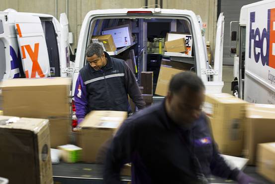 フェデックス、TNT買収成功なら欧州陸送事業拡大