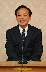 「経験積み、勉強したい」＝新侍従長