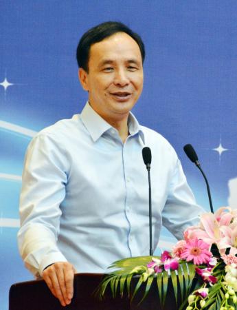 台湾与党主席が上海で学生に講演 4日までの訪中日程開始