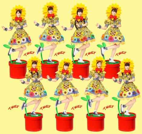 エビ中、リアル“フラワーロック”に!? 初MV集の全貌も公開