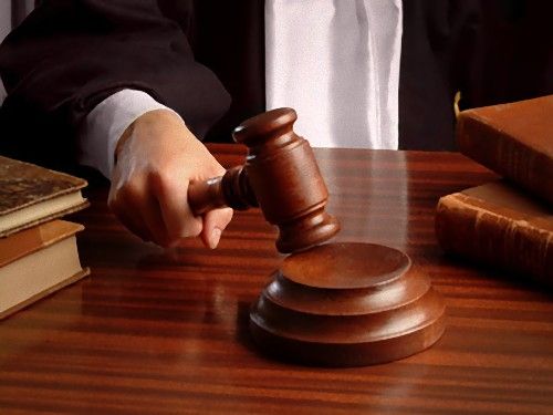 司法試験合格者 数合わせに終わらせるな